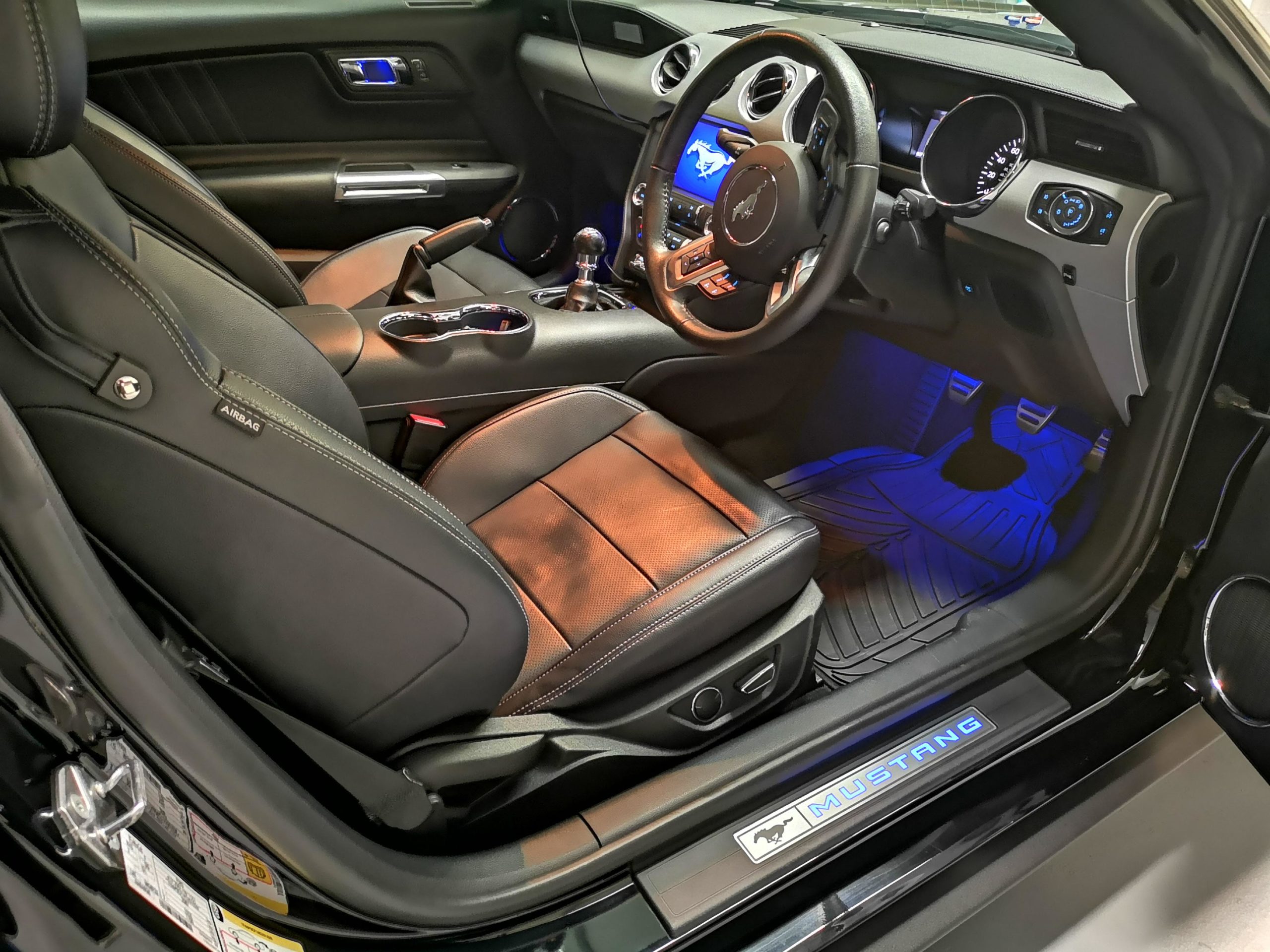 ford mustan clean car interior car valeting auto detailing